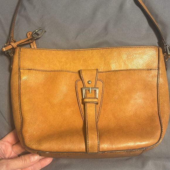 Etienne Aigner Vintage Shoulder Bag, tan leather, charm - Picture 6 of 11